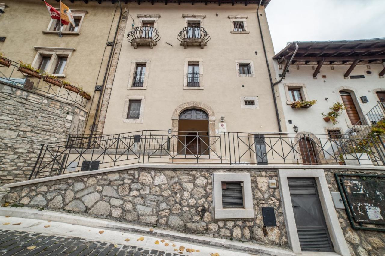 Dimora Fresilia Casa Vacanze Opi Zewnętrze zdjęcie
