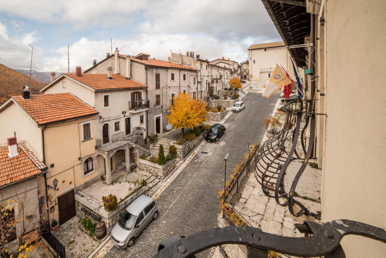 Dimora Fresilia Casa Vacanze Opi Zewnętrze zdjęcie